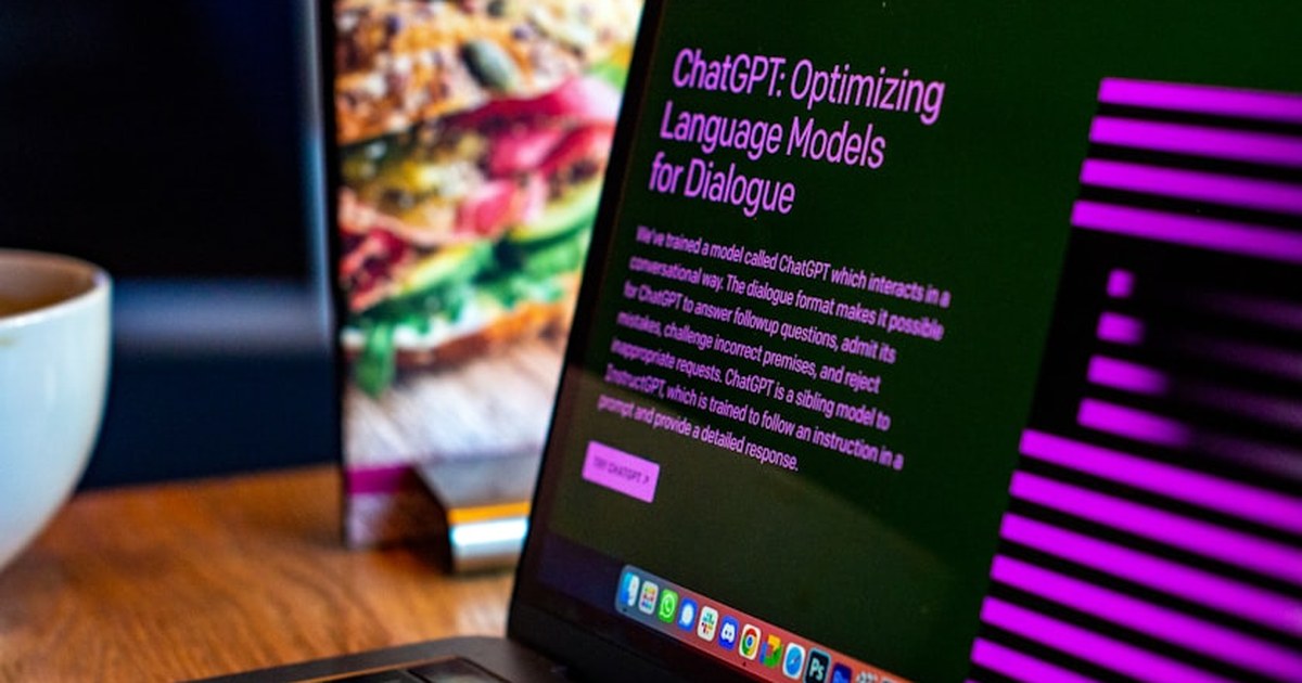 Claude vs ChatGPT comparison for small business in 2026